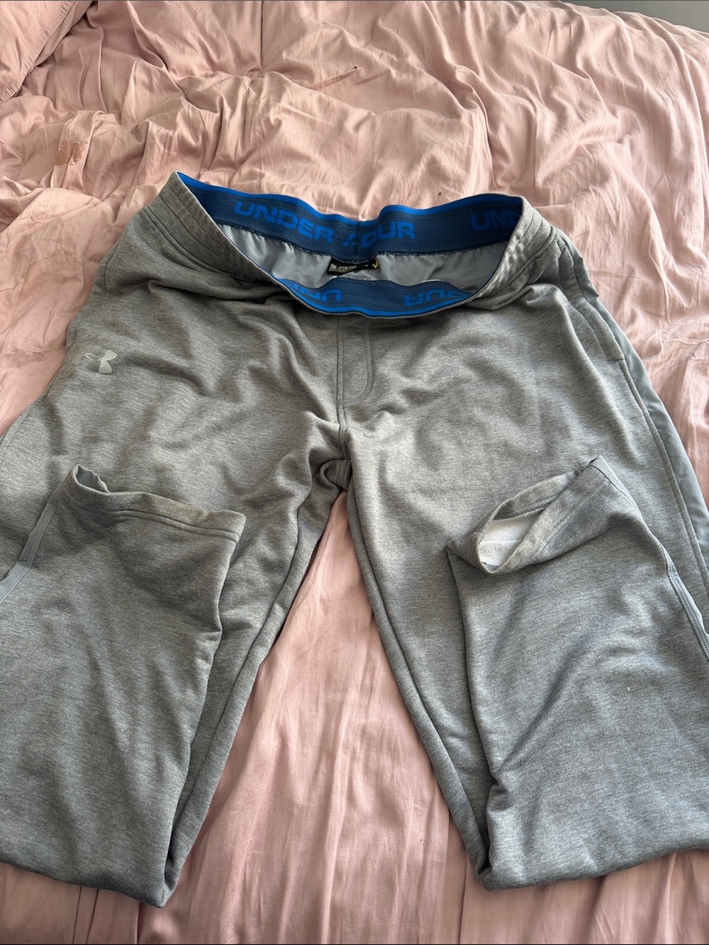 Under Armour Men's Light Gray Performance Jogger Pants with Blue Waistband